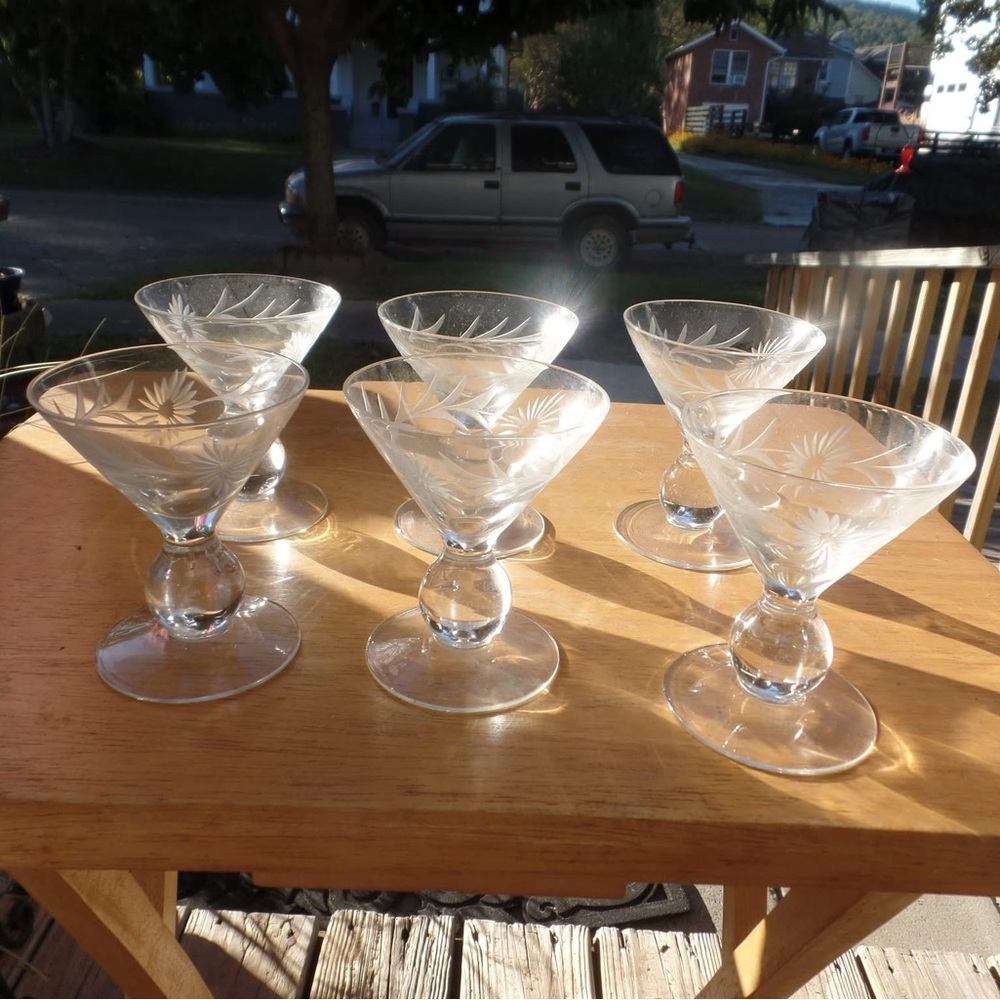 Vintage Elegant Clear Glass Etched Martini, Tall Sherbet Glasses Set